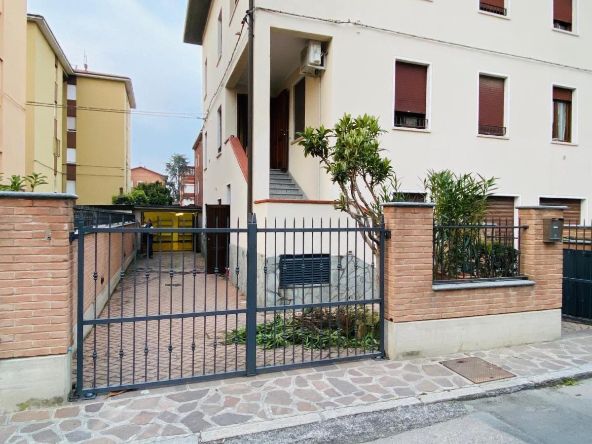 Viale Manzoni Hotel Sassuolo Exterior photo