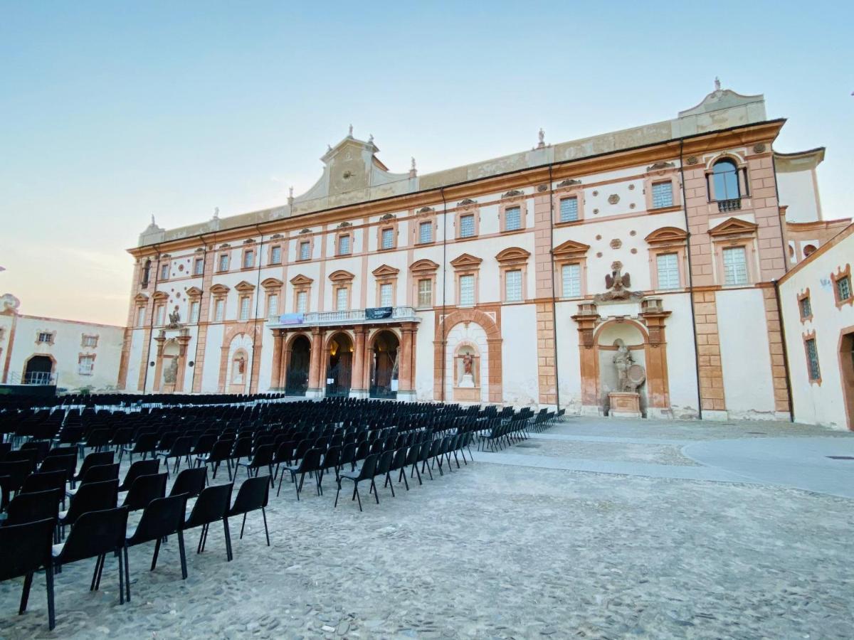 Viale Manzoni Hotel Sassuolo Exterior photo